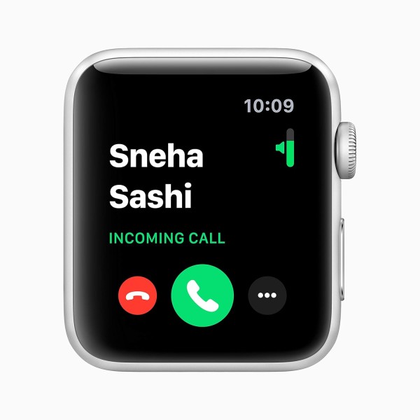 Apple Watch Series 3 (GPS, 42mm) - Silver Aluminium Case with White Sport Band
