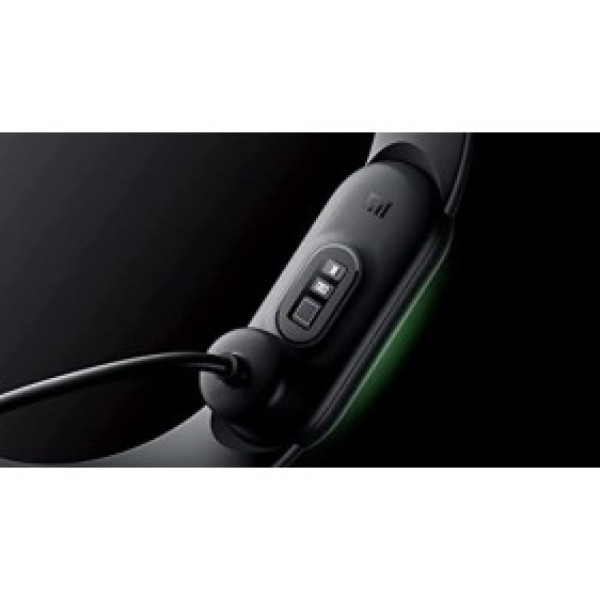 Xiaomi Mi Smart Band 6 - 1.56'' (3.96 cm) Large AMOLED Color Display, 2 Week Battery Life (Black)